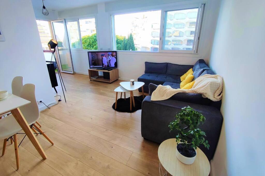 Appartement Grand Voile - Hyper Centre, Climatisation, Vue Panoramique Sur L'Architecture De La Grande Motte Extérieur photo