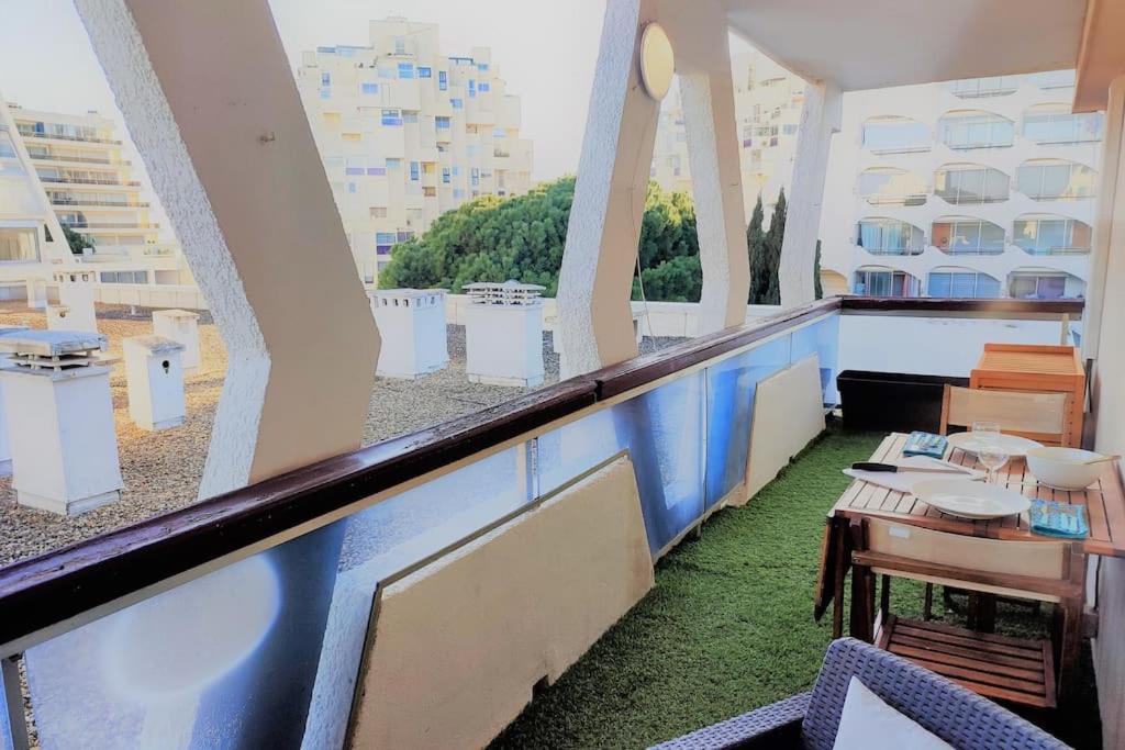 Appartement Grand Voile - Hyper Centre, Climatisation, Vue Panoramique Sur L'Architecture De La Grande Motte Extérieur photo
