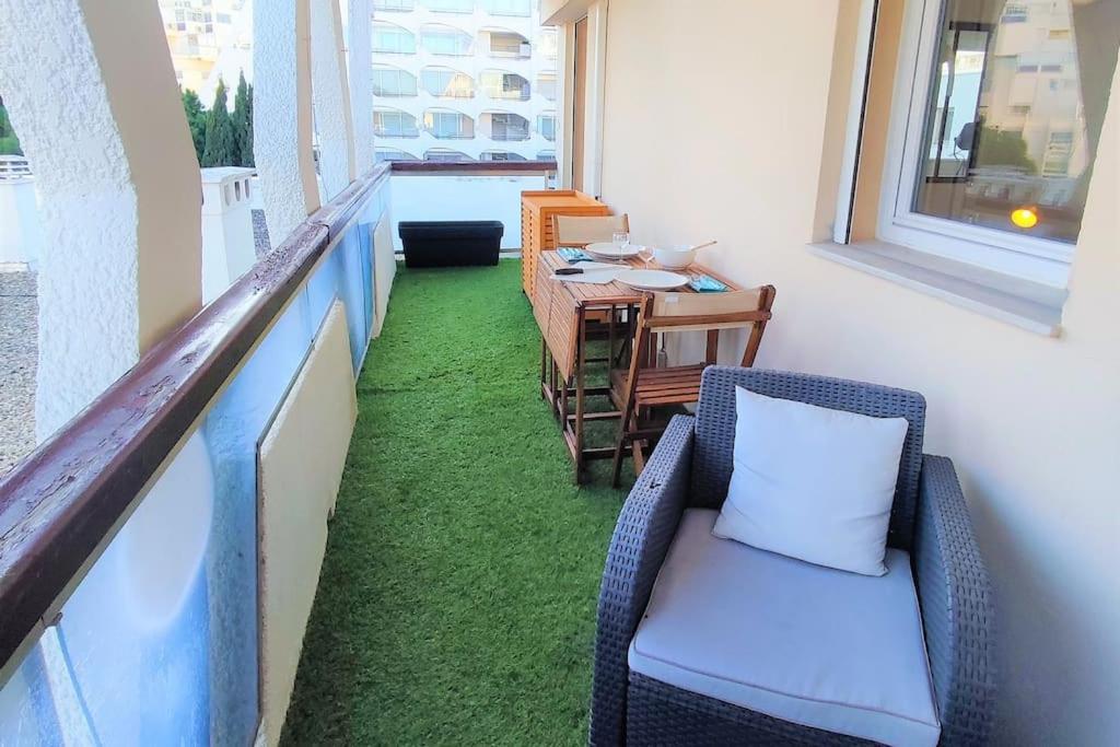 Appartement Grand Voile - Hyper Centre, Climatisation, Vue Panoramique Sur L'Architecture De La Grande Motte Extérieur photo
